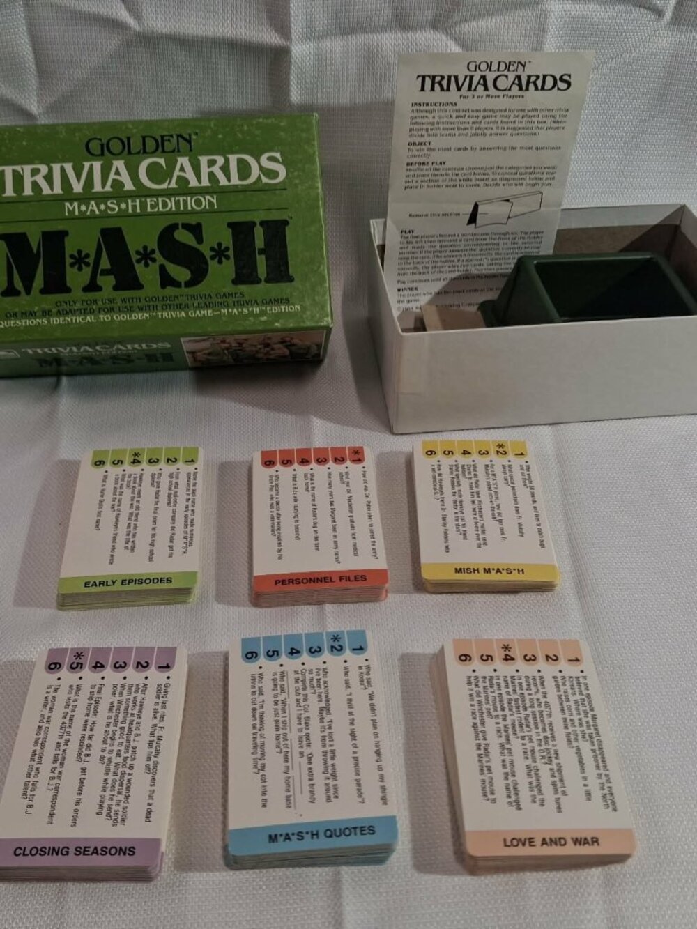 Vintage 1984 M*A*S*H Edition Golden Trivia Cards
